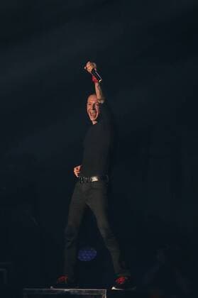 BEIJING, CHINA - JULY 26: (CHINA OUT) Chester Bennington of Linkin Park performs on the stage during The Hunting Party 2015 China Tour at Workers Stadium on July 26, 2015 in Beijing, China.  CFP470822059