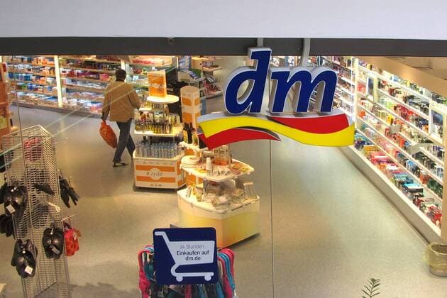 dm Drogerie Filiale - gesehen am 19.08.2015 in Hannover