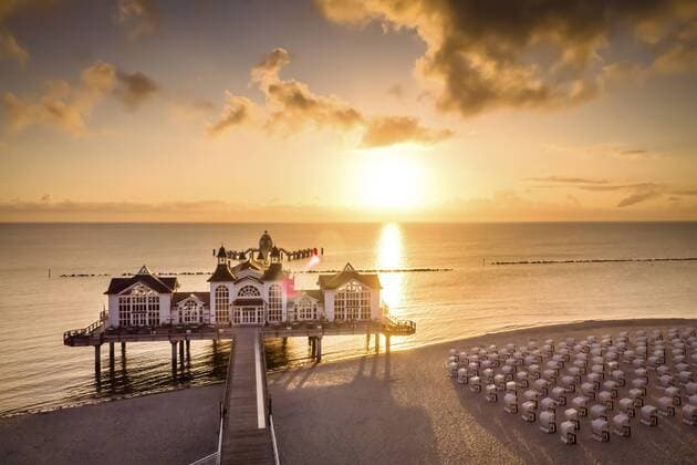 Germany, Ruegen, Sellin, sunset at pier  PUF000379
