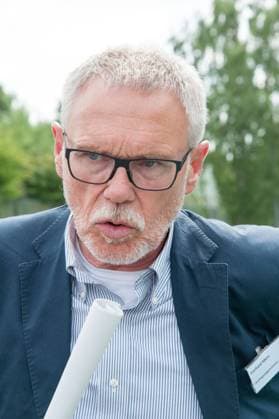 Landtagsabgeordneter Hessen Gerhard Merz Sigmar Gabriel besucht Erstaufnahmeeinrichtung für Flüchtlinge in Gießen