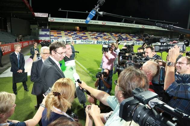 Westbalkan Konferenz - Western Bakans Summit Wien, Horr Stadion, 26. 08. 2015 Fußballspiel FC Future EU : FC EU PM Serbien Aleksandar VUCIC