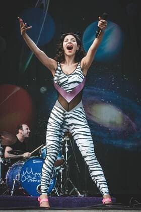 Marina and the Diamonds - - Konzert im Rahmen des Rock en Seine Festivals - Paris, Frankreich - 28 08 2015 AlexandreFumeron Panoramic 