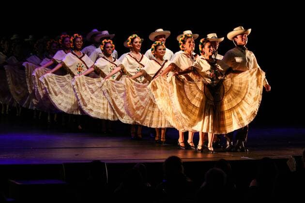 JANUARY RJ DE JANEIRO - 02 09 2015: FOLKLORE BALLET OF MEXICO - For the first time in Brazil, the Mexican Folkloric Ballet of the University Veracruzana perform at Teatro Carlos Gomes, with a free show to give the locals the 450th anniversary of the City Rio de Janeiro.  Andr?xHorta