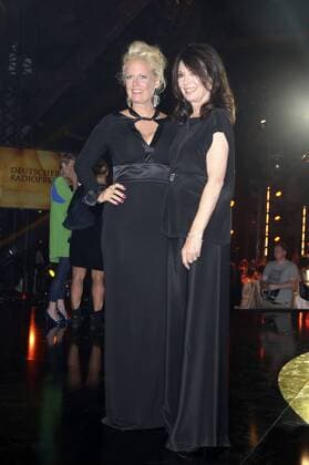 Barbara Schöneberger und Iris Berben bei der Verleihung vom Deutschen Radiopreis 2015 im Schuppen 52. Hamburg, 03.09.2015 Foto:xU.xGlockmannx xFuturexImage