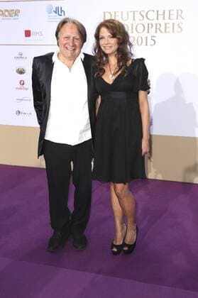 Peter Urban mit Gattin Laura bei der Verleihung vom Deutschen Radiopreis 2015 im Schuppen 52. Hamburg, 03.09.2015 Foto:xU.xGlockmannx xFuturexImage