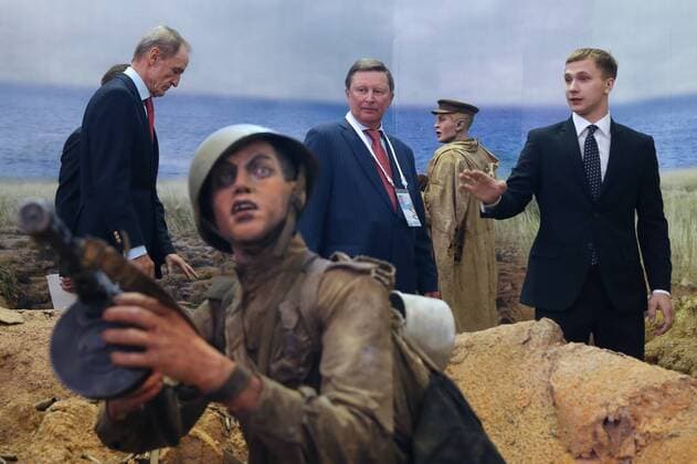 VLADIVOSTOK, RUSSIA. SEPTEMBER 4, 2015. Kremlin s Chief of Staff Sergei Ivanov (2nd R) visits the Battle of Shumshu panorama in the campus of the Far Eastern Federal University, on Day 2 of the 2015 Eastern Economic Forum on Russky Island. Artyom Korotayev TASS  TS00CF4E