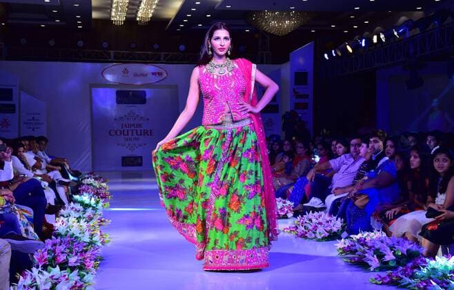 Sept. 4, 2015 - Jaipur, Rajasthan, India - An Indian Models display the collection on ramp during the Jaipur Couture Fashion Show 2015 in Jaipur , 4 Sept,2015.(Photo By Jaipur India  - ZUMAn230