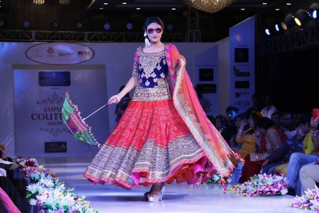 Sept. 4, 2015 - Jaipur, Rajasthan, India - An Indian Models display the collection on ramp during the Jaipur Couture Fashion Show 2015 in Jaipur , 4 Sept,2015.(Photo By Jaipur India  - ZUMAn230