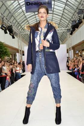 Vanessa bei der Fashion Show mit den Kandidatinnen der 10. Staffel von Germany s Next Topmodel in den Riem Arcaden. München, 05.09.2015 Foto:xP.xSchönbergerx xFuturexImage