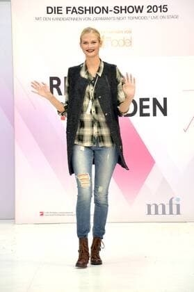 Darya bei der Fashion Show mit den Kandidatinnen der 10. Staffel von Germany s Next Topmodel in den Riem Arcaden. München, 05.09.2015 Foto:xP.xSchönbergerx xFuturexImage