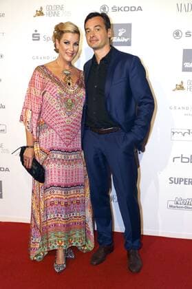 Alexa-Maria Surholt mit Begleitung bei der Verleihung der 21. Goldenen Henne 2015 im Velodrom. Berlin, 05.09.2015 Foto:xJ.xQuinternx xFuturexImage