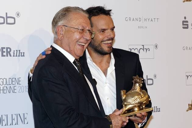 Heinz Horrmann und Steffen Henssler bei der Verleihung der 21. Goldenen Henne 2015 im Velodrom. Berlin, 05.09.2015 Foto:xJ.xQuinternx xFuturexImage
