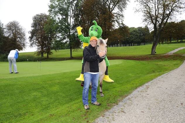 Michael Roll Tabaluga auf Pferd 21. Tabaluga Golf Cup 2015 Benefiz, Charity Golf Golfclub Golfclub Tutzing b. München 05.September 2015