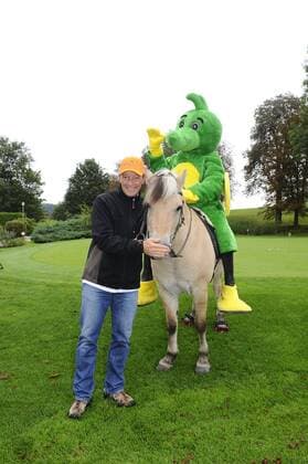 Michael Roll Tabaluga auf Pferd 21. Tabaluga Golf Cup 2015 Benefiz, Charity Golf Golfclub Golfclub Tutzing b. München 05.September 2015