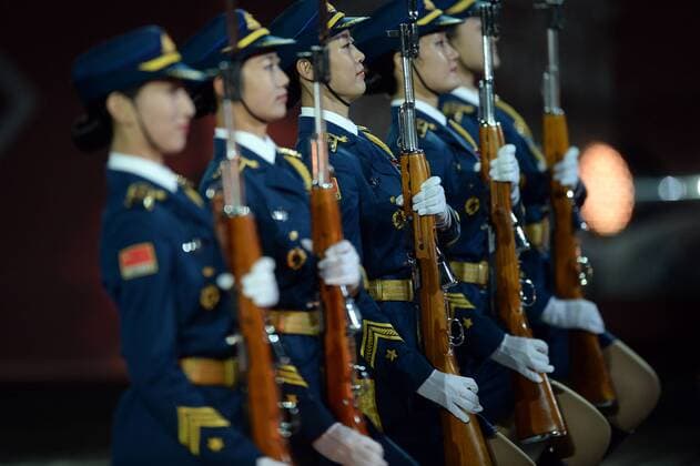 (150907) -- MOSCOW, Sept. 7, 2015 -- Women guards of honor of People s Liberation Army of China perform during the Spasskaya Tower International Military Music Festival in Moscow, Russia, on Sept. 7, 2015. Combined orchestra of all participants perform during the 8th International Military Music Festival Spasskaya Tower held here on Monday. ) RUSSIA-MOSCOW-MILITARY-BAND-FESTIVAL PavelxBednyakov 