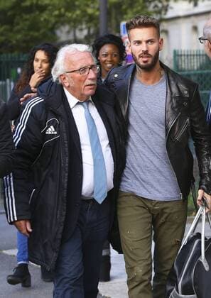 Jacques Vendroux et Matt Pokora - Prominentenfussball mit Spielern aus Entertainment und Politik - Club Varietes vs Parlementaire - 08 09 2015 GwendolineLeGoff Panoramic 
