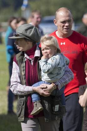 . 12 09 2015. Minchinhampton, United Kingdom. Whatley Manor International Horse Trials. Gatcombe Park. Princess Anne looks after her grand-daughter Mia .  xi-Imagesx IIM-11002-0031