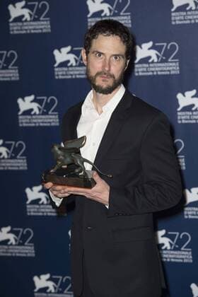 Venezia 12 09 2015 72. Mostra Internazionale d Arte Cinematografica Festival del Cinema di Venezia Premio orizzonti miglior film - Jack Mahaffy  0