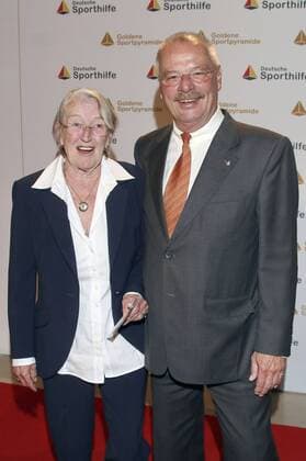 Dr. Jürgen Mantell (Hamburger Sportbund) mit Ehefrau Thea Bock bei der Verleihung der Goldenen Sportpyramide 2015 in der Handelskammer. Hamburg, 12.09.2015 Foto:xgbrcix xFuturexImage