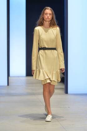 A model walks the runway at the Derek Lam Fashion Show during New York Fashion Week Spring Summer 2016 Collections in New York City on September 13, 2015.  NYP20150913981 ANDREAxHANKS