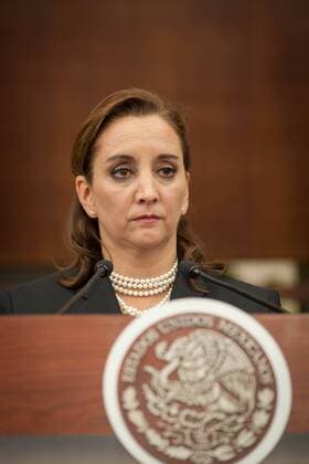 MEXICO CITY, Sept. 14, 2015 -- Head of Mexico s Secretary of Foreign Affairs Claudia Ruiz Massieu attends a press conference on the death of Mexican tourists in an accidental attack of security forces in Egypt, at the Presidential Hangar in Mexico City, capital of Mexico, Sept. 14, 2015. ) (da) (sp) MEXICO-MEXICO CITY-EGYPT-ATTACK-PRESS CONFERENCE PedroxMera 