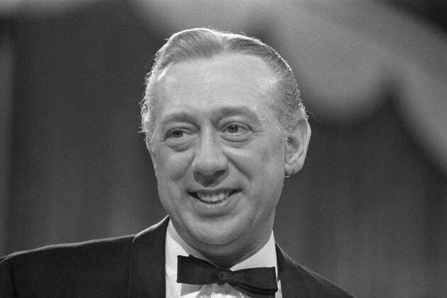 Horst TAPPERT, Deutschland, Schauspieler, Portraet, Porträt, Portrait, angeschnittenes Einzelbild, Einzelmotiv, in der TV-Sendung Treffpunkt Herz am 14.06.1975, SW-Aufnahme,