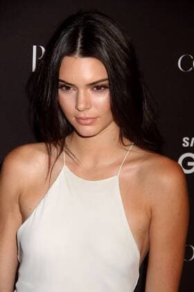 Sept. 16, 2015 - New York, New York, U.S. - Model KENDALL JENNER attends the 2015 HARPER S BAAZAR celebrates ICONS red carpet held held at the Plaza Hotel, New York U.S. - ZUMAk03_