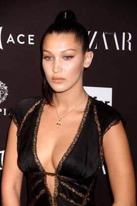 Sept. 16, 2015 - New York, New York, U.S. - Model BELLA HADID attends the 2015 HARPER S BAAZAR celebrates ICONS red carpet held held at the Plaza Hotel, New York U.S. - ZUMAk03_