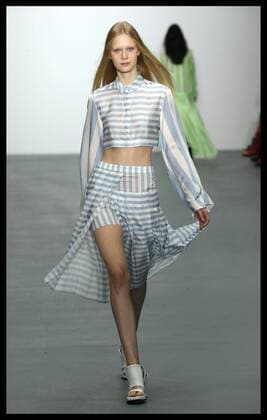 . 18 09 2015. London, United Kingdom. J.JS Lee show - London Fashion Week S S 2016-Day One.  xStephenxLockx xi-Imagesx IIM-11053-0007