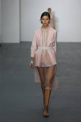 . 18 09 2015. London, United Kingdom. Bora Aksu show at London Fashion Week-S S 2016-Day One.  xStephenxLockx xi-Imagesx IIM-11057-0002