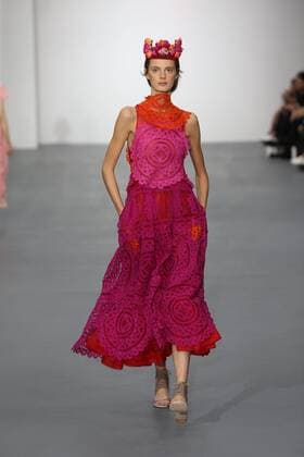 . 18 09 2015. London, United Kingdom. Bora Aksu show at London Fashion Week-S S 2016-Day One.  xStephenxLockx xi-Imagesx IIM-11057-0011