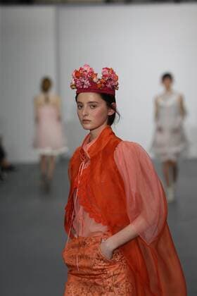 . 18 09 2015. London, United Kingdom. Bora Aksu show at London Fashion Week-S S 2016-Day One.  xStephenxLockx xi-Imagesx IIM-11057-0017