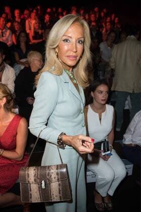 Carmen Lomana en el desfile de Roberto Verino en la Mercedes Benz Fashion Week 2015 de Madrid. 588 cordon press Carmen Lomana at the Roberto Verino s catwalk of Mercedes Benz Fashion Week 2015 in Madrid. 