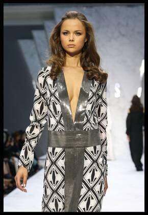. 18 09 2015. London, United Kingdom. DAKS show at London Fashion Week S S 2016-Day One.  xStephenxLockx xi-Imagesx IIM-11059-0006