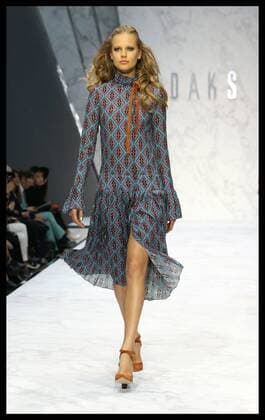 . 18 09 2015. London, United Kingdom. DAKS show at London Fashion Week S S 2016-Day One.  xStephenxLockx xi-Imagesx IIM-11059-0009