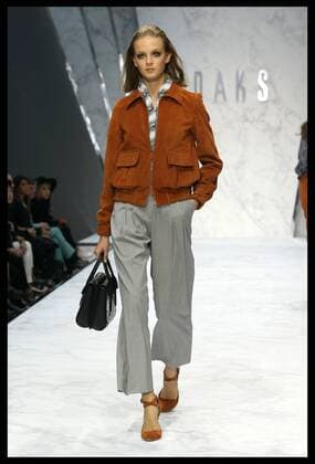 . 18 09 2015. London, United Kingdom. DAKS show at London Fashion Week S S 2016-Day One.  xStephenxLockx xi-Imagesx IIM-11059-0017