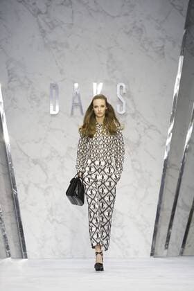 London, UK. 18 09 2015. DAKS fashion show during London Fashion Week. Spring Summer 2016 collection. London Fashion Week, DAKS, London, UK 