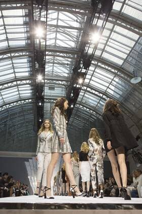 London, UK. 18 09 2015. DAKS fashion show during London Fashion Week. Spring Summer 2016 collection. London Fashion Week, DAKS, London, UK 