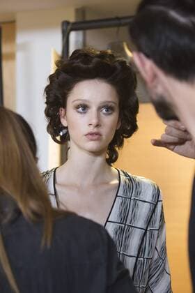 London, UK. 18 09 2015. Models get ready in make-up backstage for the fashion show. DAKS fashion show during London Fashion Week. London Fashion Week, DAKS, London, UK 