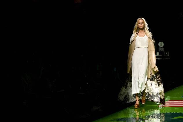 Model bei der Alianto Fashion Show auf der Mercedes-Benz Fashion Week Madrid Spring Summer 2016. Madrid, 18.09.2015 Alianto Model 