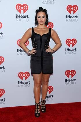 Demi Lovato arrives in the press room for the iHeartRadio Music Festival at the MGM Grand Hotel in Las Vegas, Nevada on September 18, 2015.  LAV20150918028 JAMESxATOA