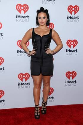 Demi Lovato arrives in the press room for the iHeartRadio Music Festival at the MGM Grand Hotel in Las Vegas, Nevada on September 18, 2015.  LAV20150918029 JAMESxATOA