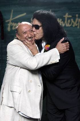 Francis Montesinos und Gene Simmons (Kiss) bei der Francis Montesinos Fashion Show auf der Mercedes-Benz Fashion Week Madrid Spring Summer 2016. Madrid, 18.09.20156 Francis Montesinos, Gene Simmons 