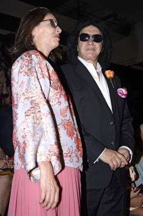 Paola Dominguin und Gene Simmons (Kiss) bei der Francis Montesinos Fashion Show auf der Mercedes-Benz Fashion Week Madrid Spring Summer 2016. Madrid, 18.09.20156 Paola Dominguin, Gene Simmons 