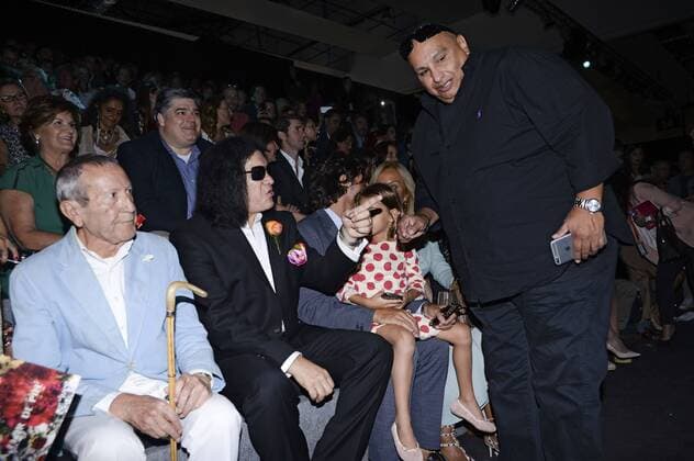 Elio Berhanyer, Gene Simmons (Kiss) und King Africa bei der Francis Montesinos Fashion Show auf der Mercedes-Benz Fashion Week Madrid Spring Summer 2016. Madrid, 18.09.20156 Elio Berhanyer, Gene Simmons, King Ãfrica 
