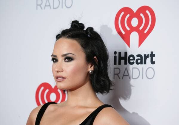 Demi Lovato arrives in the press room for the iHeartRadio Music Festival at the MGM Grand Hotel in Las Vegas, Nevada on September 18, 2015.  LAV20150918094 JAMESxATOA