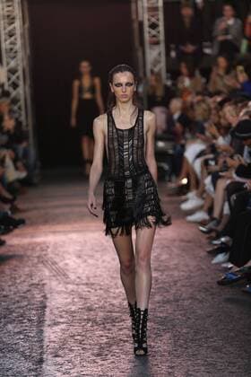 . 19 09 2015. London, United Kingdom. Julien Macdonald show-London Fashion Week-S S 2016-Day two.  xStephenxLockx xi-Imagesx IIM-11062-0016