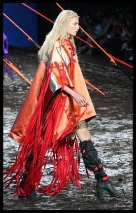 . 19 09 2015. London, United Kingdom. Music festival chic complete with a muddy catwalk at the Hunter Original show at London Fashion Week-S S 2016 -Day two.  xStephenxLockx xi-Imagesx IIM-11063-0004