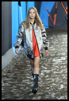. 19 09 2015. London, United Kingdom. Music festival chic complete with a muddy catwalk at the Hunter Original show at London Fashion Week-S S 2016 -Day two.  xStephenxLockx xi-Imagesx IIM-11063-0008