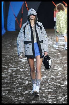 . 19 09 2015. London, United Kingdom. Music festival chic complete with a muddy catwalk at the Hunter Original show at London Fashion Week-S S 2016 -Day two.  xStephenxLockx xi-Imagesx IIM-11063-0009